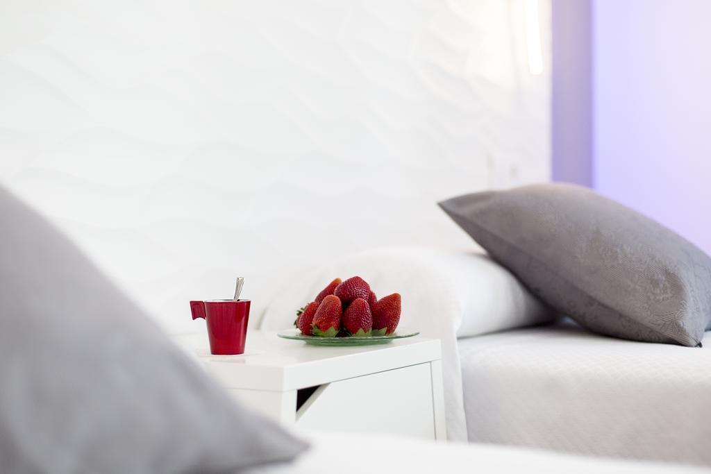 Hostal Alhambra - Adults Only Nerja Kültér fotó