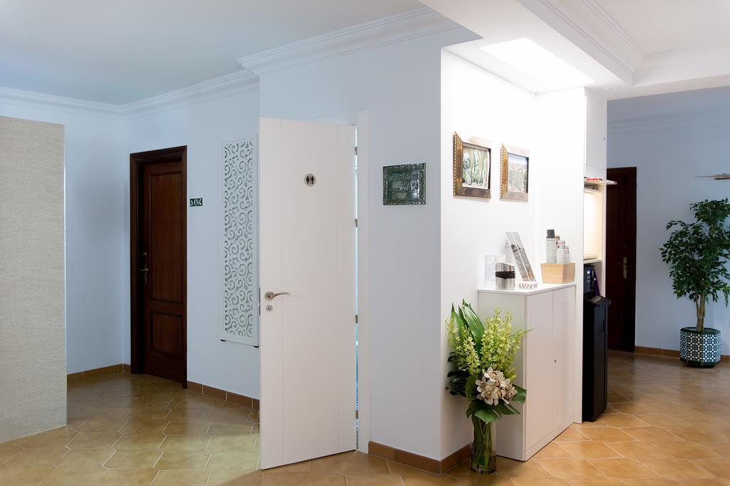 Hostal Alhambra - Adults Only Nerja Kültér fotó