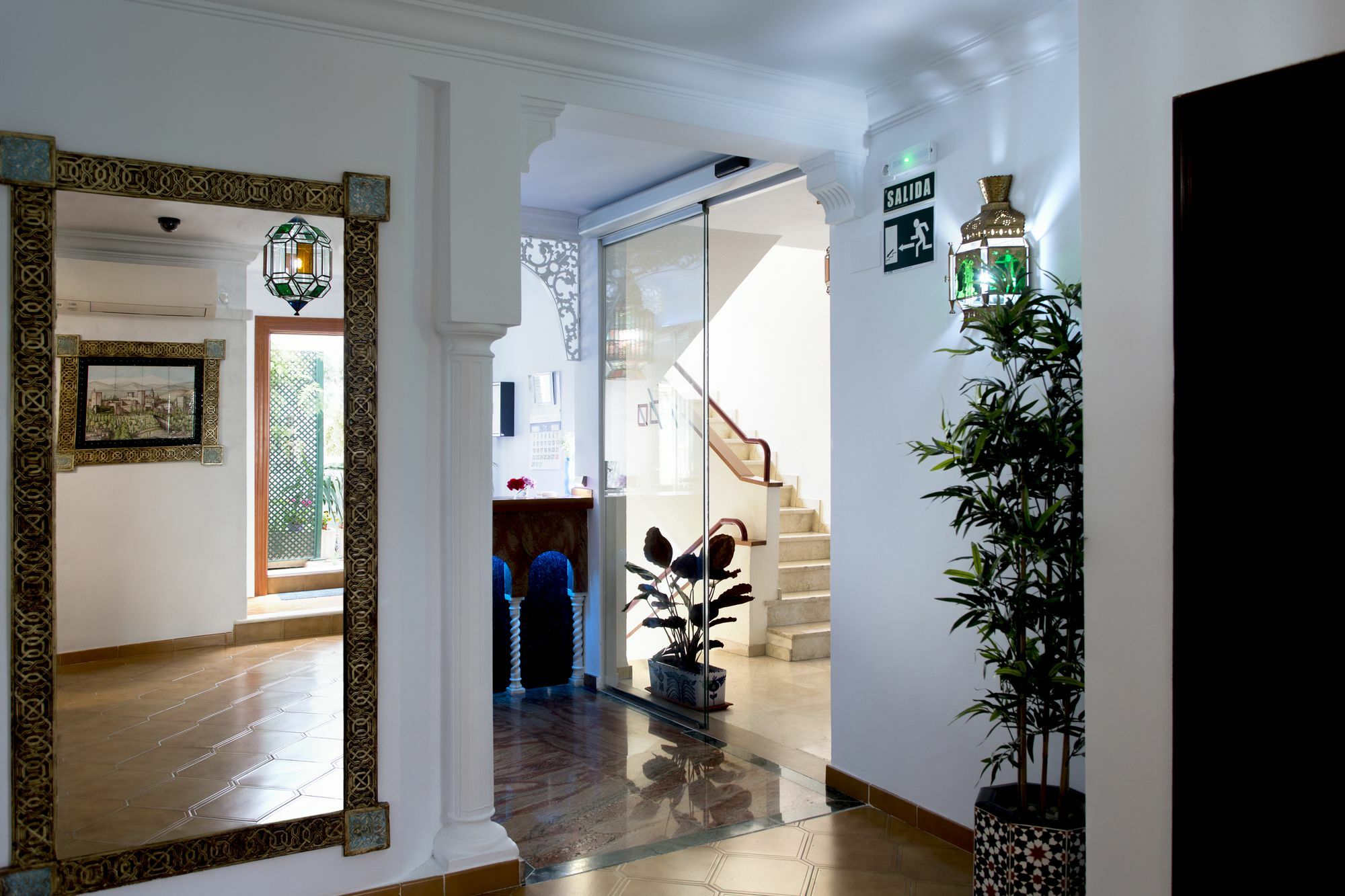 Hostal Alhambra - Adults Only Nerja Kültér fotó